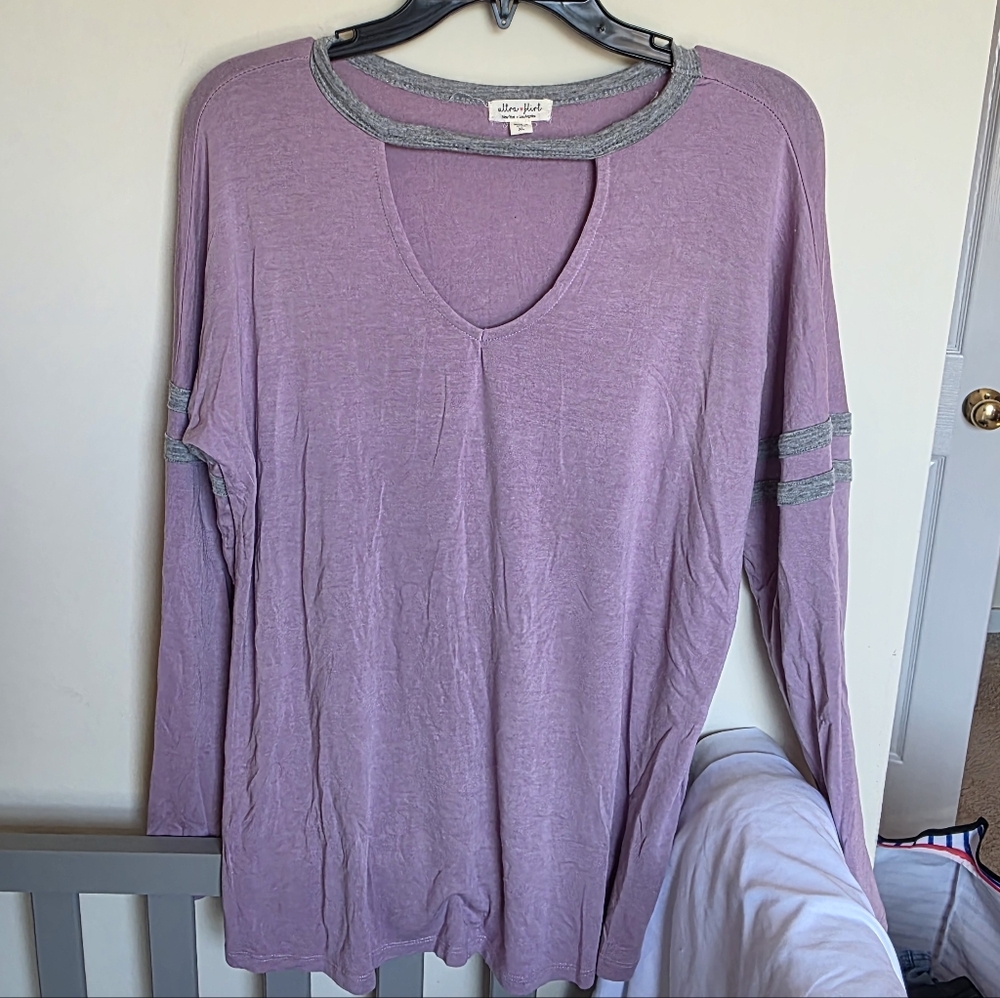 Ultra Flirt Supersoft Womens Lavender Long Sleeve Top with Gray Trim Size XL